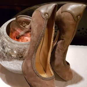 Charles David Suede & Leather  Taupe Olive Heels
